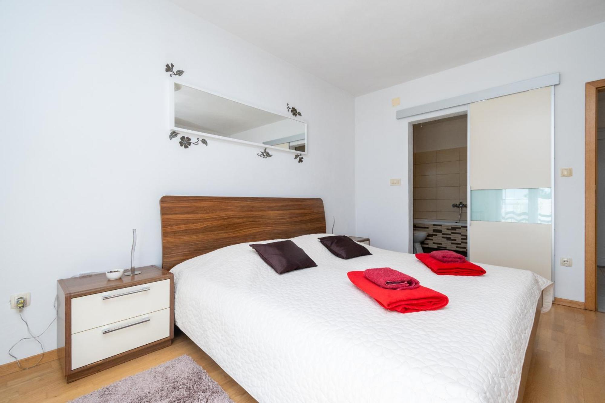 Holiday House With A Parking Space Zadar - 11744 Номер фото